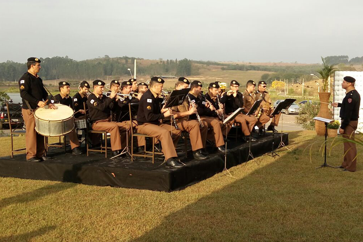 Banda pm Bom despacho